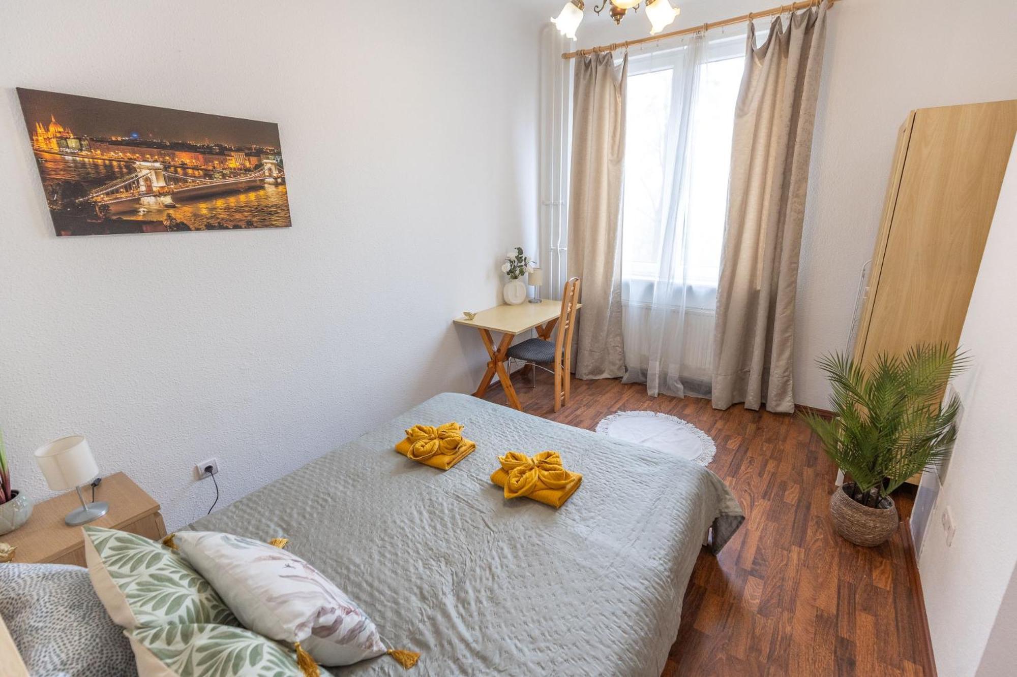 Riverside Balcony Apartment With View To Danube Budapeşte Dış mekan fotoğraf