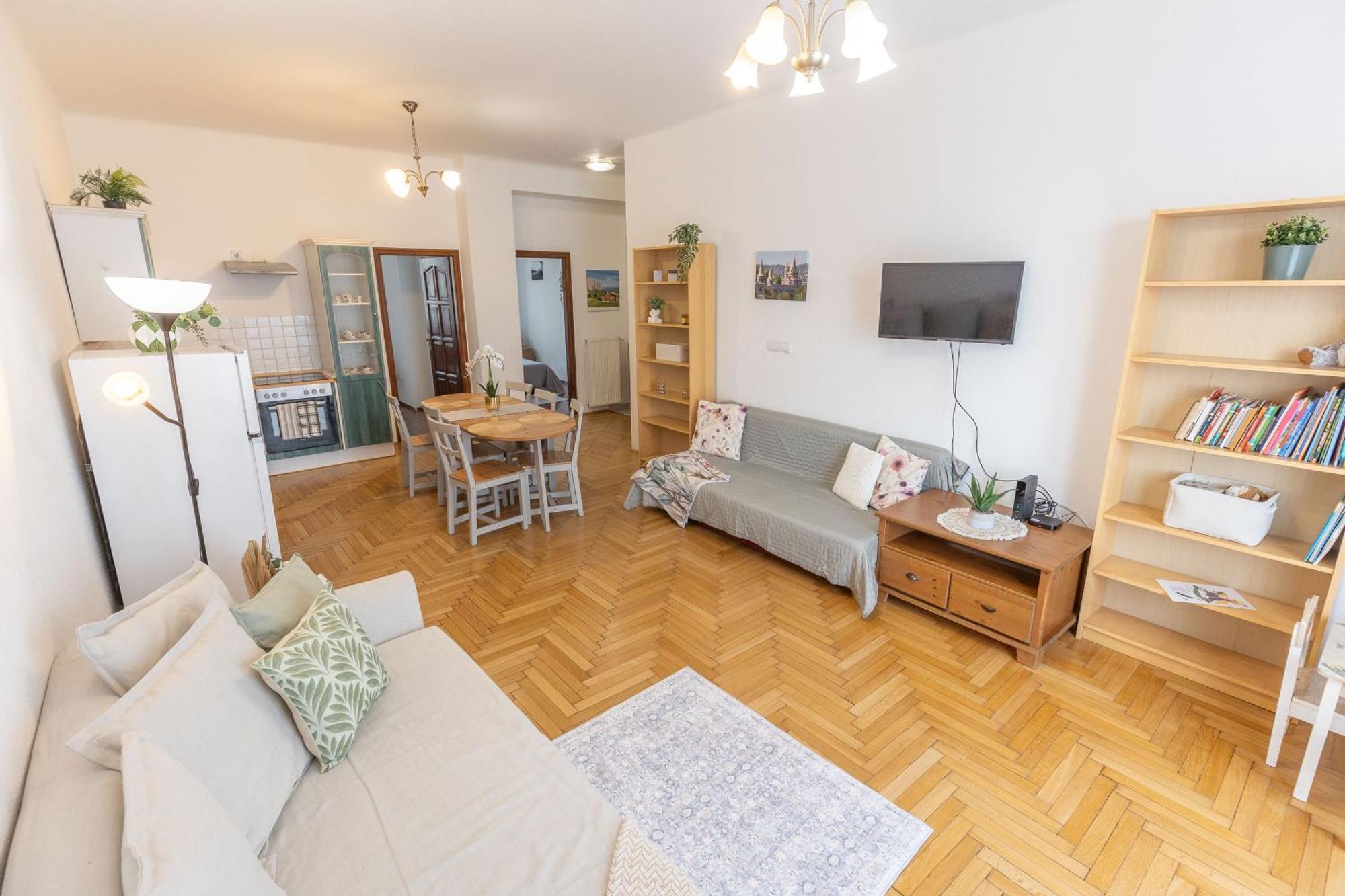 Riverside Balcony Apartment With View To Danube Budapeşte Dış mekan fotoğraf